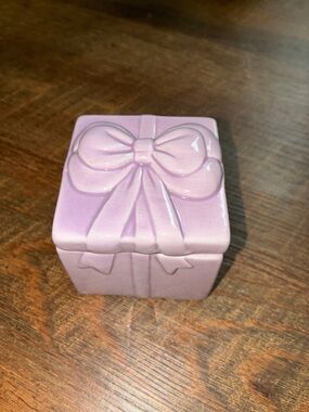 Handmade Ceramic Gift Box Trinket Dish in Light Lavender